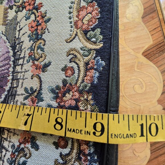 La Marquise - Vintage Tapestry Bag, Gold Hardware & Velvet Back - Picture 7 of 9